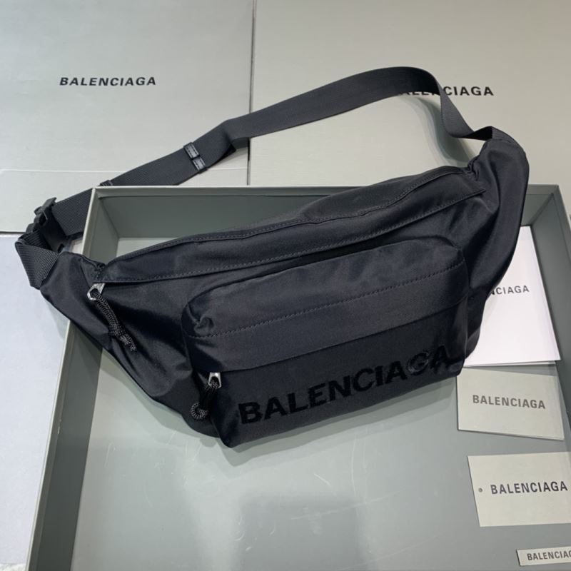 Ba*len*cia*ga waist & chest packs